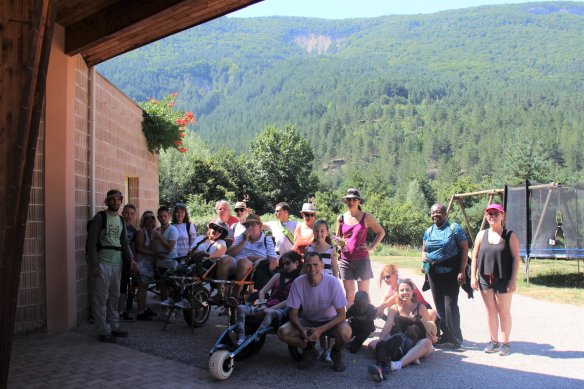 37276718_403650156706175_2537172352957939712_o